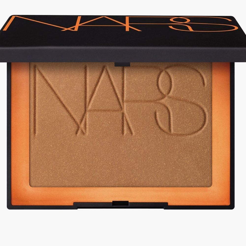NARS
Laguna Bronzing Powder